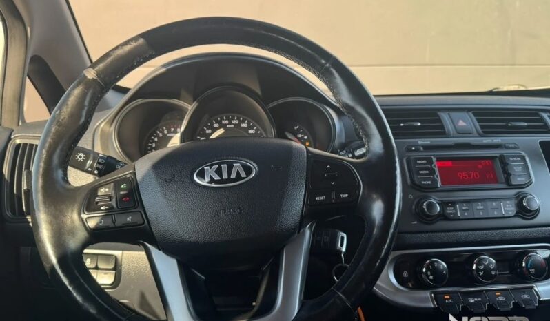 KIA Rio  | FWD (przód) | Manualna | 85 KM | Srebrny full