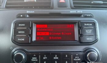 KIA Rio  | FWD (przód) | Manualna | 85 KM | Srebrny full