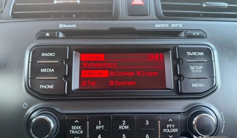 KIA Rio  | FWD (przód) | Manualna | 85 KM | Srebrny full