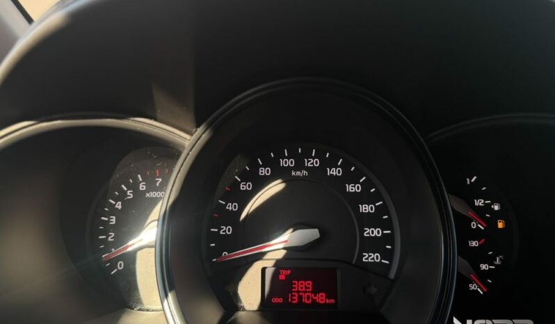 KIA Rio  | FWD (przód) | Manualna | 85 KM | Srebrny full