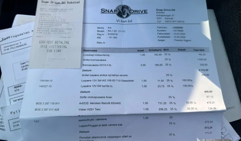 KIA Rio  | FWD (przód) | Manualna | 85 KM | Srebrny full