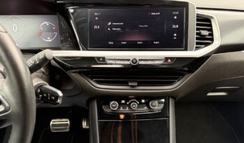 OPEL Grandland X | FWD (przód) | Automatyczna | 130 KM | Czarny full