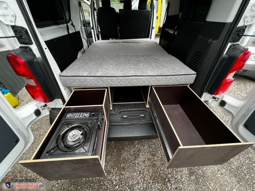 Toyota Proace | Fwd (Przód) | Manualna | 120 Km | Srebrny