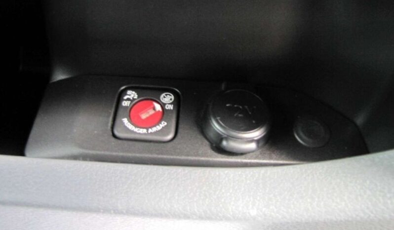 TOYOTA ProAce | FWD (przód) | Manualna | 120 KM | Srebrny full