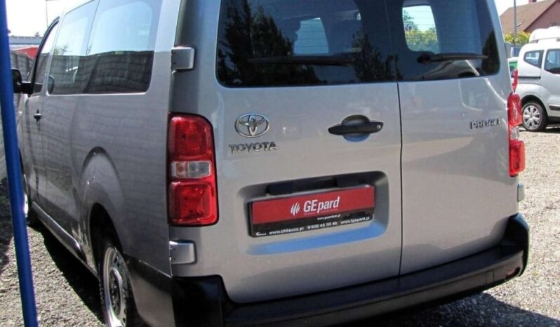 TOYOTA ProAce | FWD (przód) | Manualna | 120 KM | Srebrny full