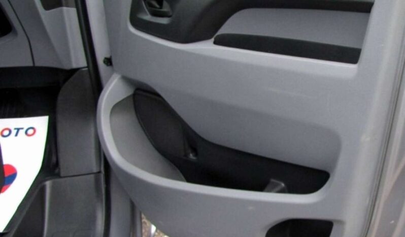 TOYOTA ProAce | FWD (przód) | Manualna | 120 KM | Srebrny full