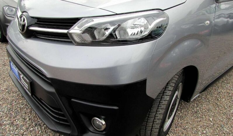 TOYOTA ProAce | FWD (przód) | Manualna | 120 KM | Srebrny full