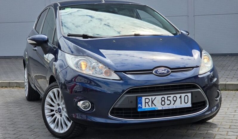 Ford Fiesta  | Fwd (Przód) | Automatyczna | 96 Km | Granatowy