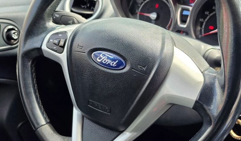 FORD Fiesta  | FWD (przód) | Automatyczna | 96 KM | Granatowy full