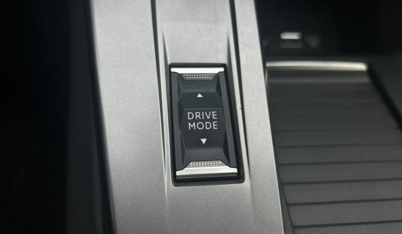 PEUGEOT 308  | przedni | Automatyczna | 130 KM | bialy full