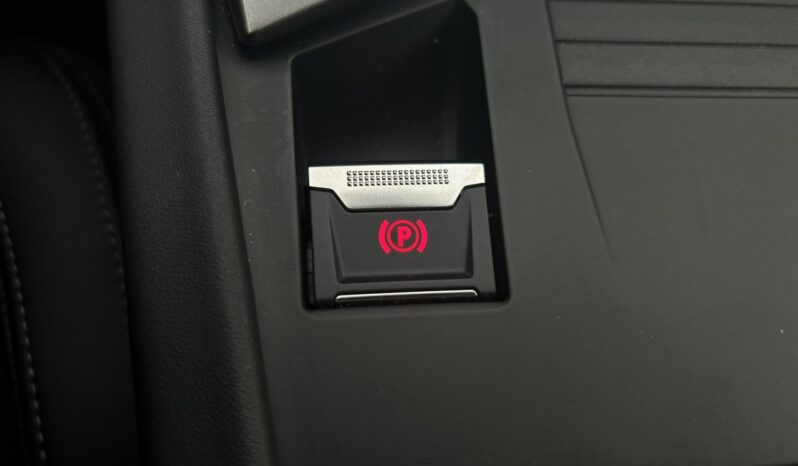 PEUGEOT 308  | przedni | Automatyczna | 130 KM | bialy full