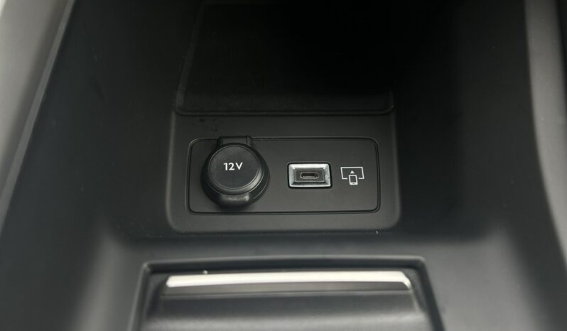 PEUGEOT 308  | przedni | Automatyczna | 130 KM | bialy full