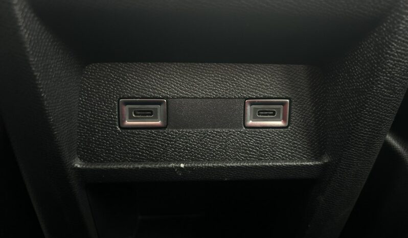 PEUGEOT 308  | przedni | Automatyczna | 130 KM | bialy full