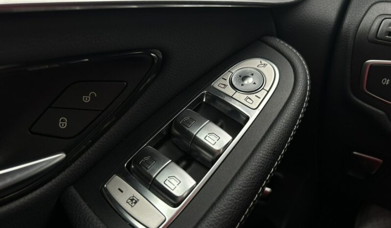 Mercedes GLC 200 | 4x4_automatyczny | Automatyczna | 163 KM | bialy full