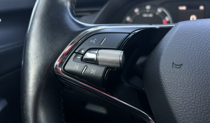 SKODA Octavia  | przedni | Manualna | 110 KM | Niebieski full