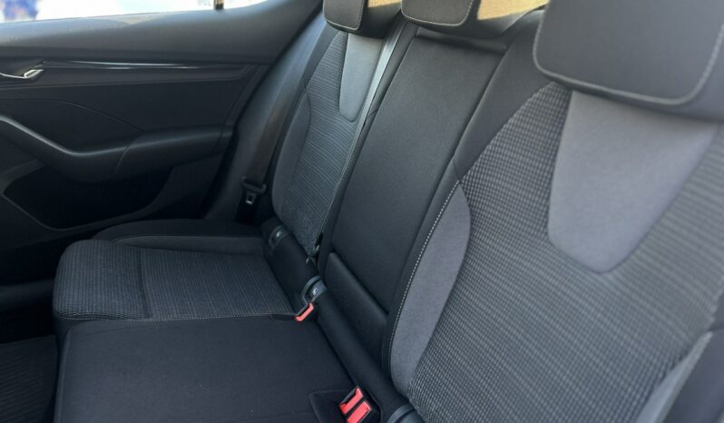 SKODA Octavia  | przedni | Manualna | 110 KM | Niebieski full