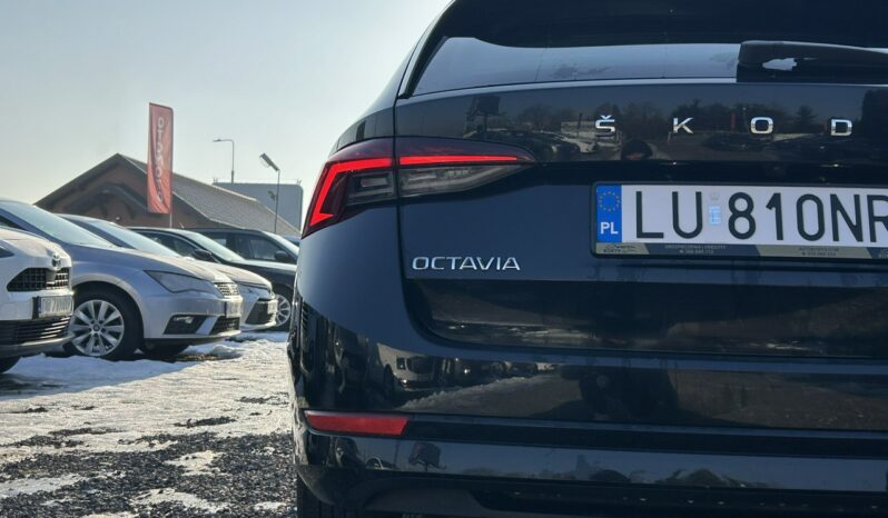 SKODA Octavia  | przedni | Automatyczna | 150 KM | Czarny full