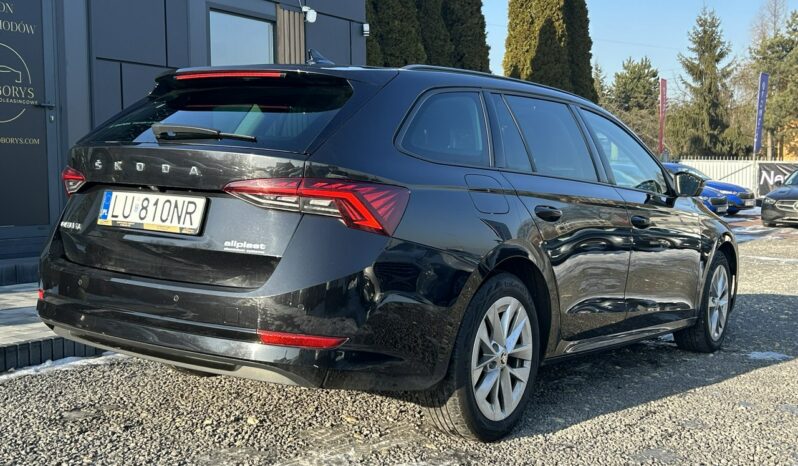 SKODA Octavia  | przedni | Automatyczna | 150 KM | Czarny full