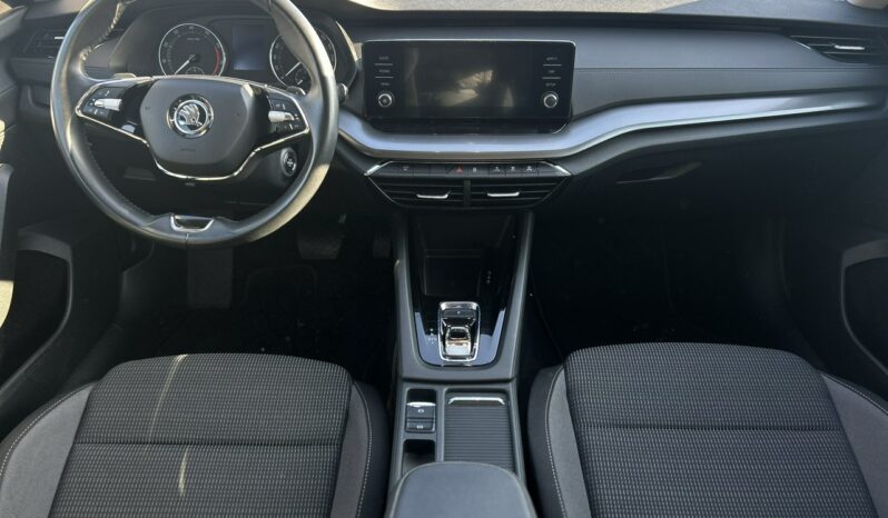 SKODA Octavia  | przedni | Automatyczna | 110 KM | Niebieski full