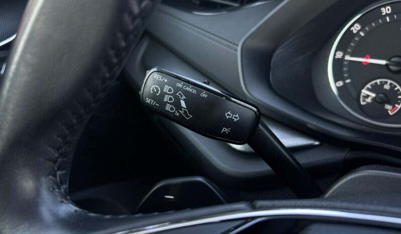 SKODA Octavia  | przedni | Automatyczna | 110 KM | Niebieski full