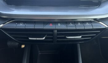 SKODA Octavia  | przedni | Automatyczna | 110 KM | Niebieski full