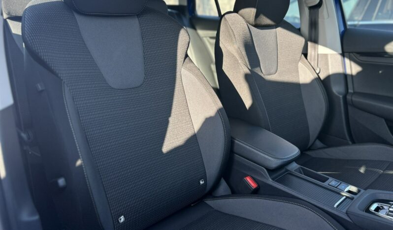 SKODA Octavia  | przedni | Automatyczna | 110 KM | Niebieski full