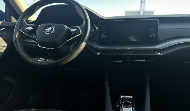 SKODA Octavia  | przedni | Automatyczna | 110 KM | Niebieski full