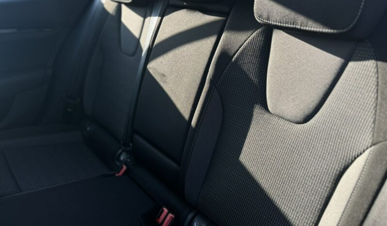 SKODA Octavia  | przedni | Automatyczna | 110 KM | Niebieski full