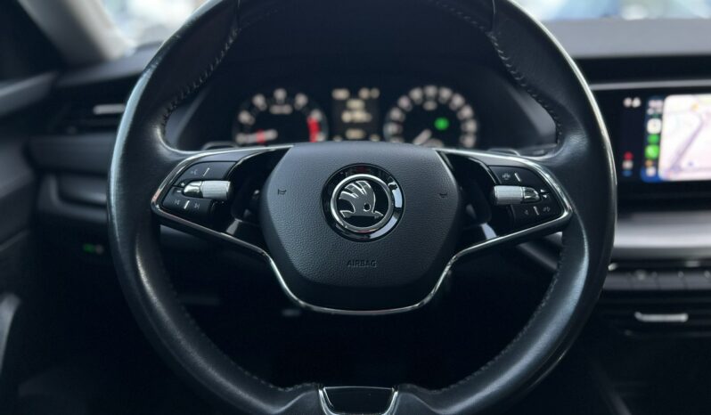 SKODA Octavia  | przedni | Automatyczna | 110 KM | Niebieski full