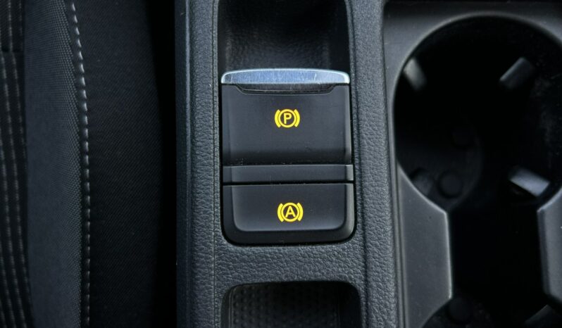 SKODA Octavia  | przedni | Automatyczna | 110 KM | Niebieski full