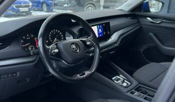 SKODA Octavia  | przedni | Automatyczna | 110 KM | Niebieski full