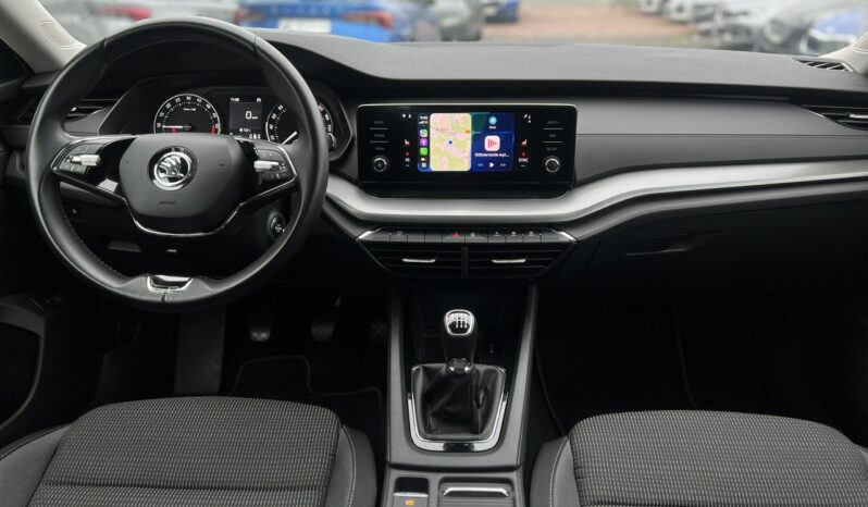 SKODA Octavia  | przedni | Manualna | 115 KM | bialy full