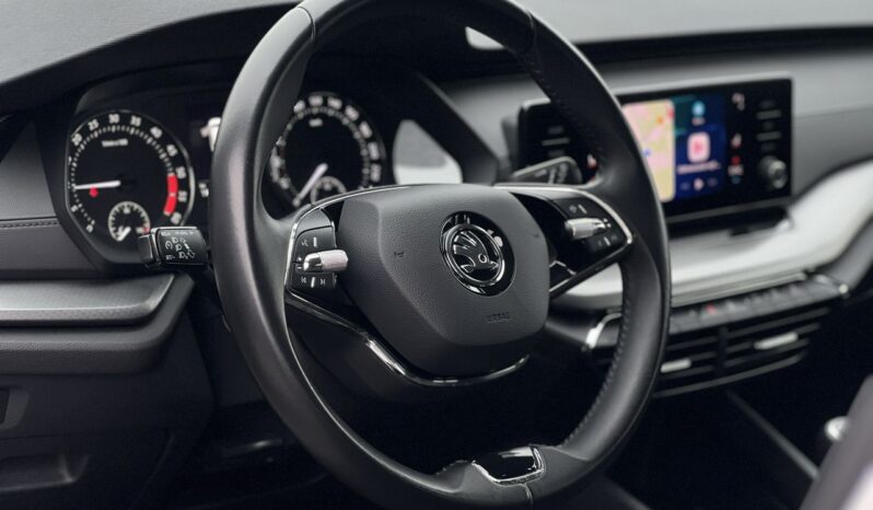 SKODA Octavia  | przedni | Manualna | 115 KM | bialy full