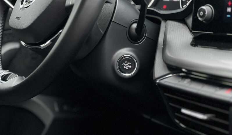 SKODA Octavia  | przedni | Manualna | 115 KM | bialy full