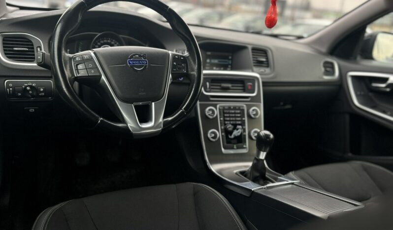 VOLVO S60  | przedni | Manualna | 150 KM | Czarny full