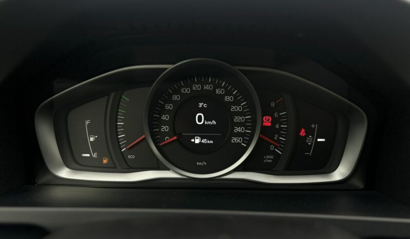 VOLVO S60  | przedni | Manualna | 150 KM | Czarny full