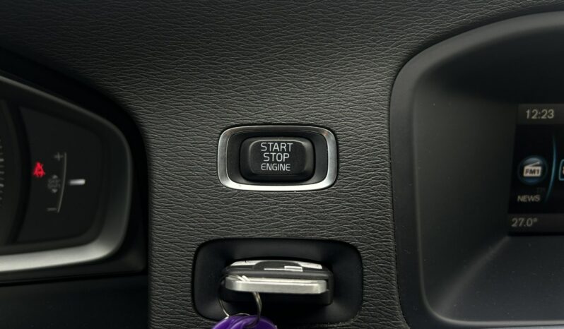 VOLVO S60  | przedni | Manualna | 150 KM | Czarny full