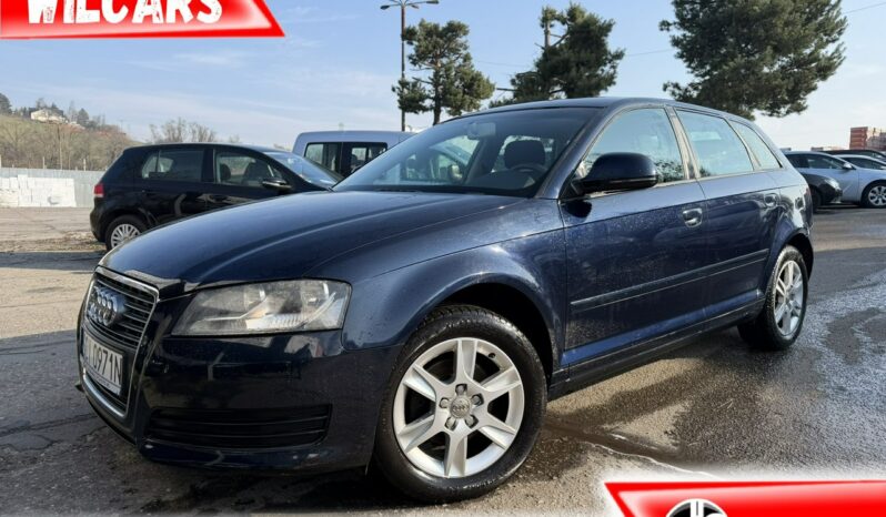 AUDI A3  | FWD (przód) | Manualna | 125 KM | niebieski ciemny full