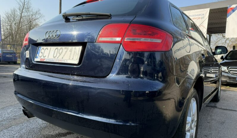 AUDI A3  | FWD (przód) | Manualna | 125 KM | niebieski ciemny full