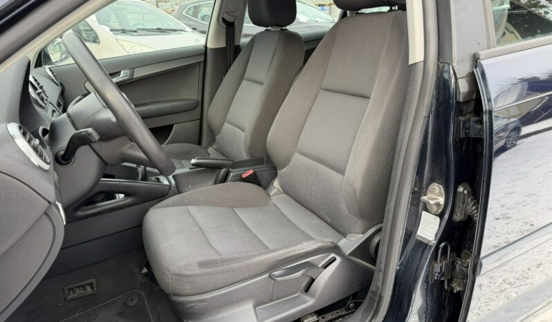 AUDI A3  | FWD (przód) | Manualna | 125 KM | niebieski ciemny full