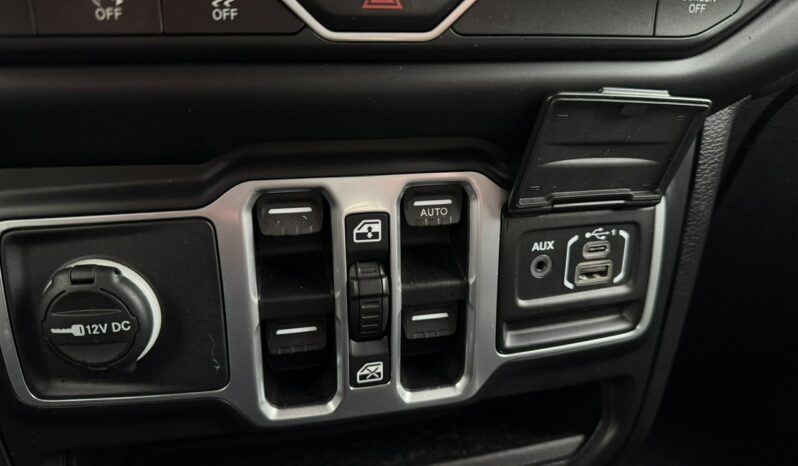 JEEP Wrangler | 4×4 Stały | Manualna | 284 KM | niebieski ciemny full