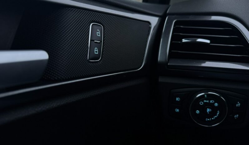 FORD Mondeo  | przedni | Manualna | 150 KM | Srebrny full