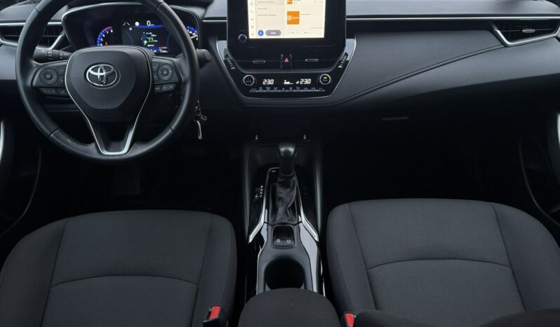 TOYOTA Corolla  | przedni | Automatyczna | 125 KM | bialy full