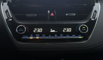 TOYOTA Corolla  | przedni | Automatyczna | 125 KM | bialy full