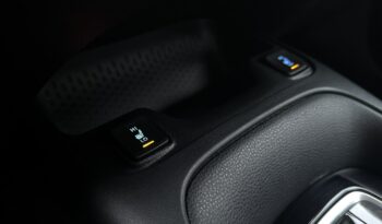 TOYOTA Corolla  | przedni | Automatyczna | 125 KM | bialy full