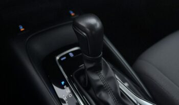 TOYOTA Corolla  | przedni | Automatyczna | 125 KM | bialy full