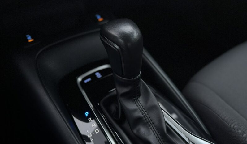 TOYOTA Corolla  | przedni | Automatyczna | 125 KM | bialy full