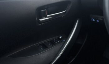 TOYOTA Corolla  | przedni | Automatyczna | 125 KM | bialy full