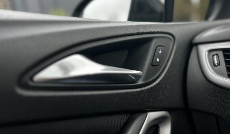 OPEL Astra | przedni | Manualna | 110 KM | Czarny full