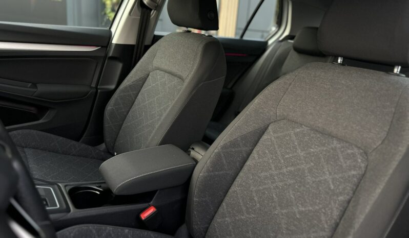 VOLKSWAGEN Golf  | przedni | Automatyczna | 150 KM | bialy full